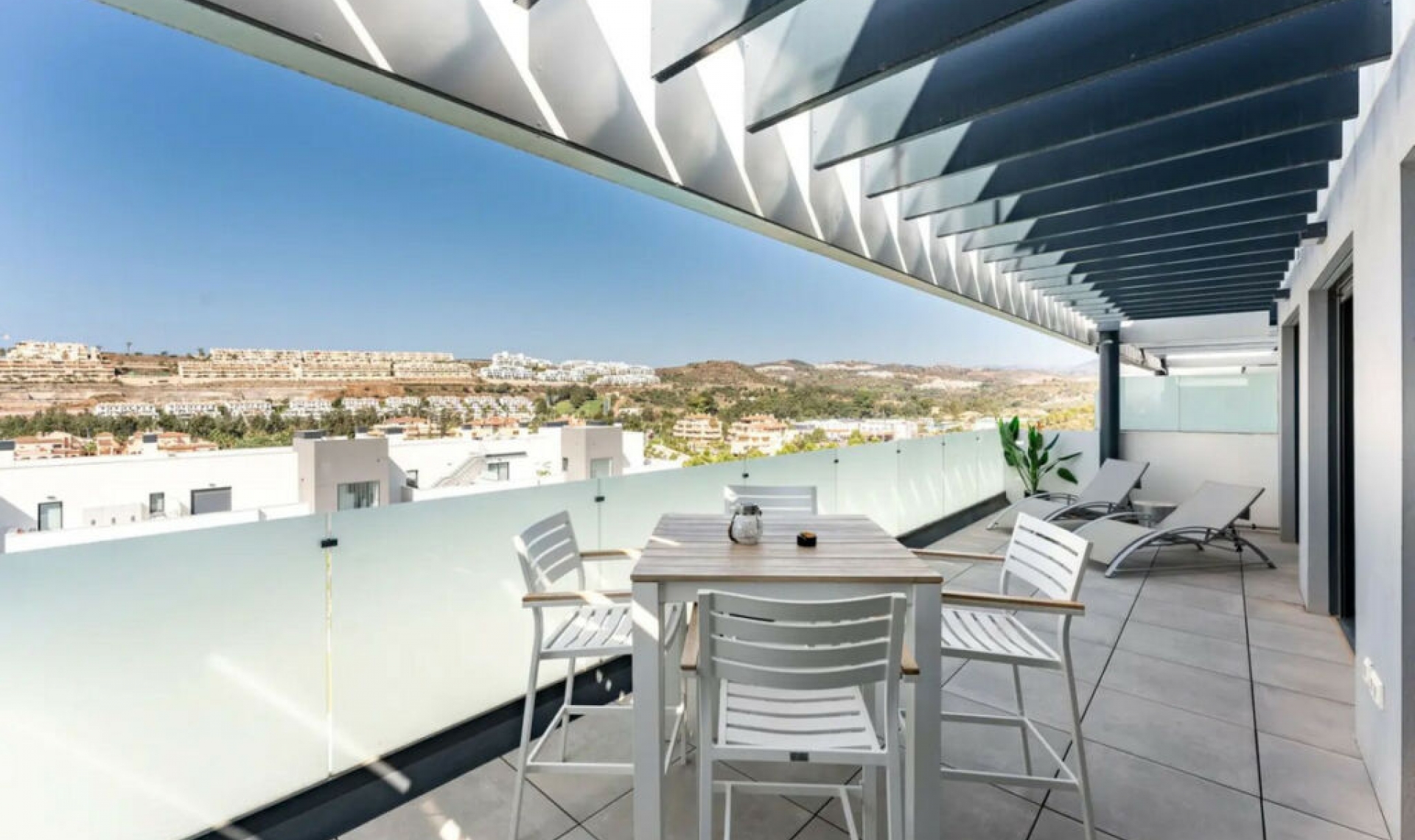 Resale - Apartment -
La Cala de Mijas