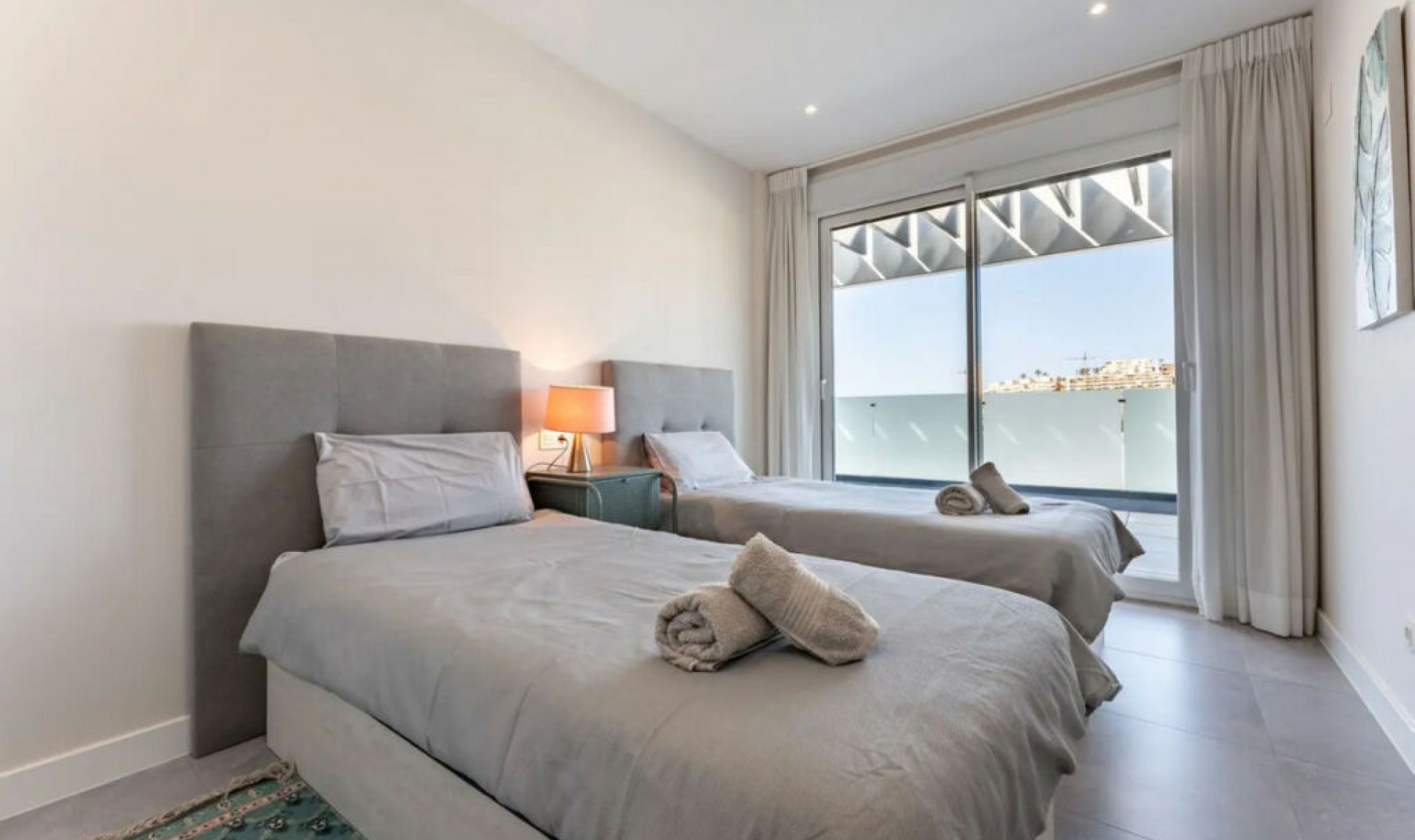 Resale - Apartment -
La Cala de Mijas