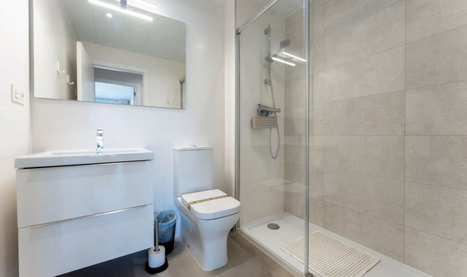 Resale - Apartment -
La Cala de Mijas