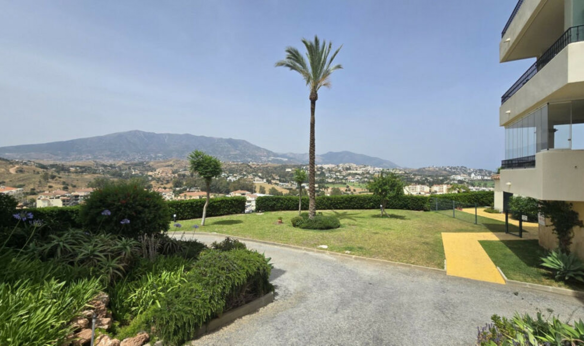 Resale - Apartment -
La Cala Hills