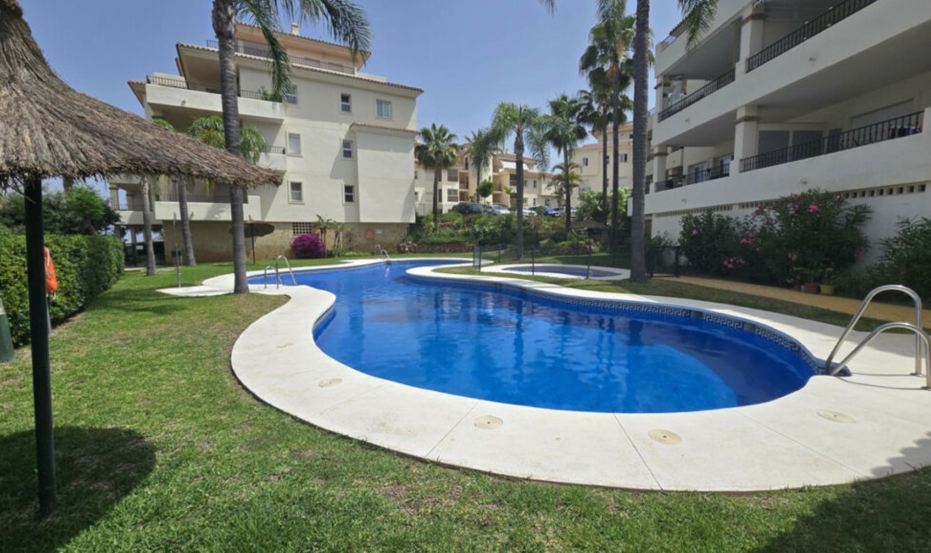 Resale - Apartment -
La Cala Hills