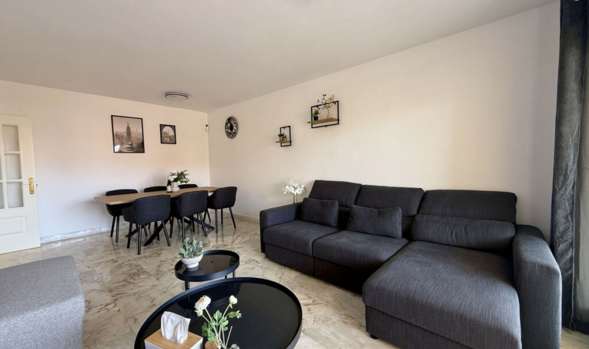 Resale - Apartment -
La Cala
