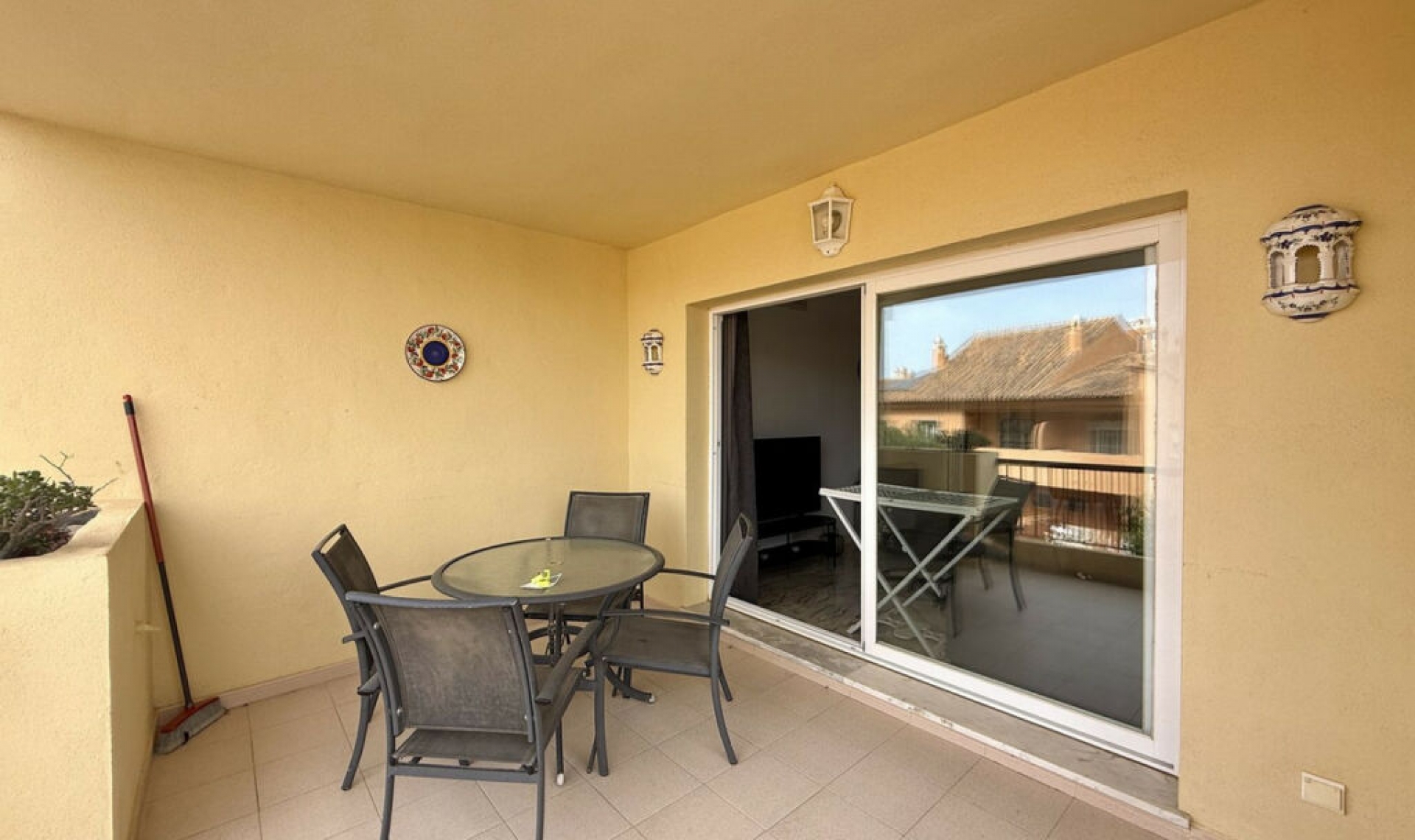 Resale - Apartment -
La Cala
