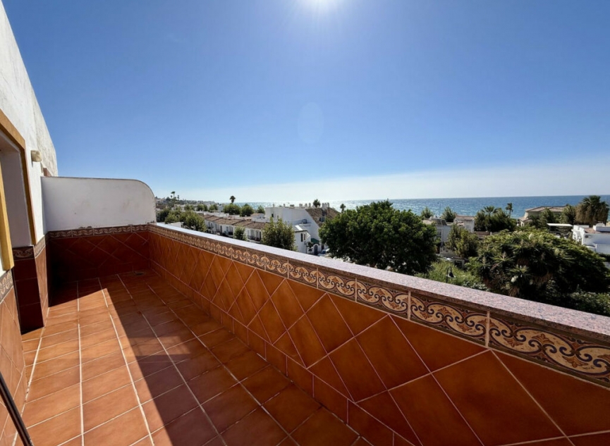 Resale - Apartment -
La Cala