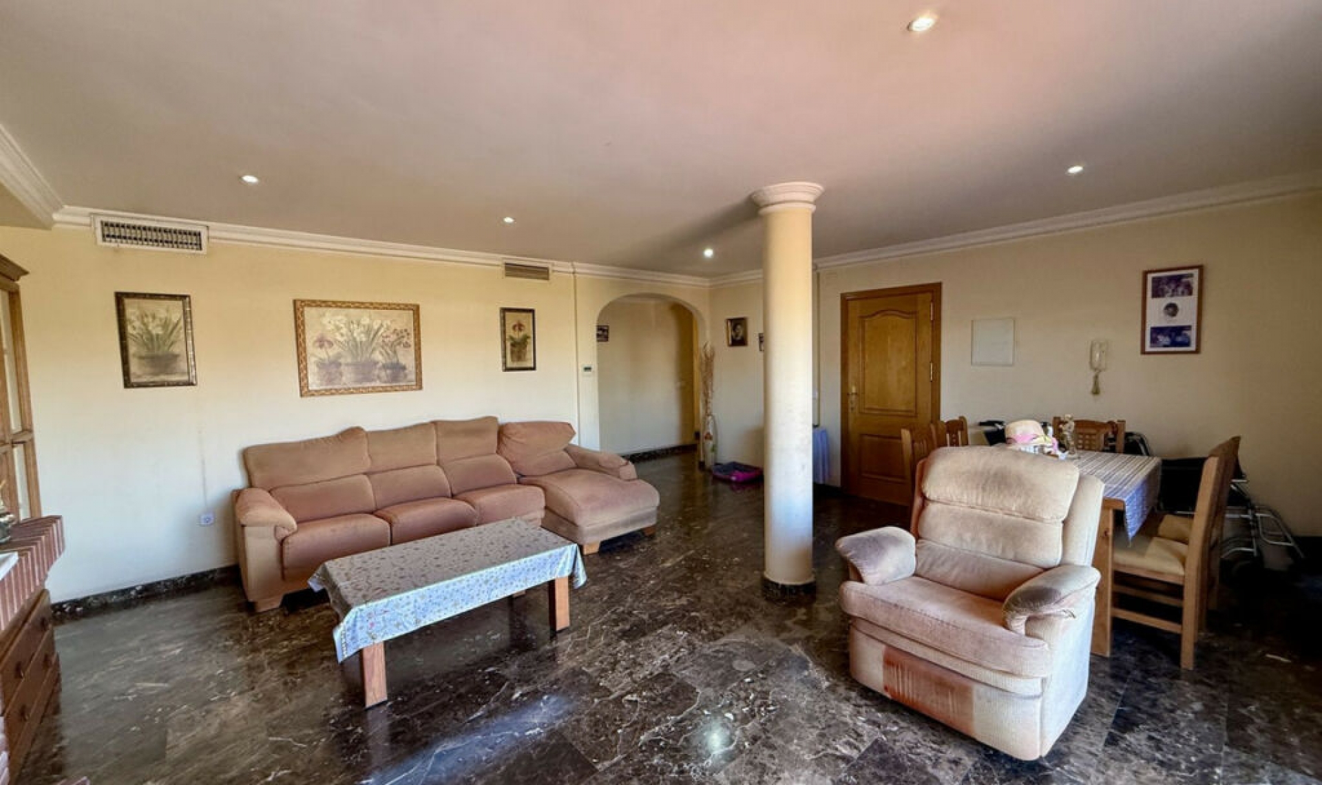 Resale - Apartment -
La Cala