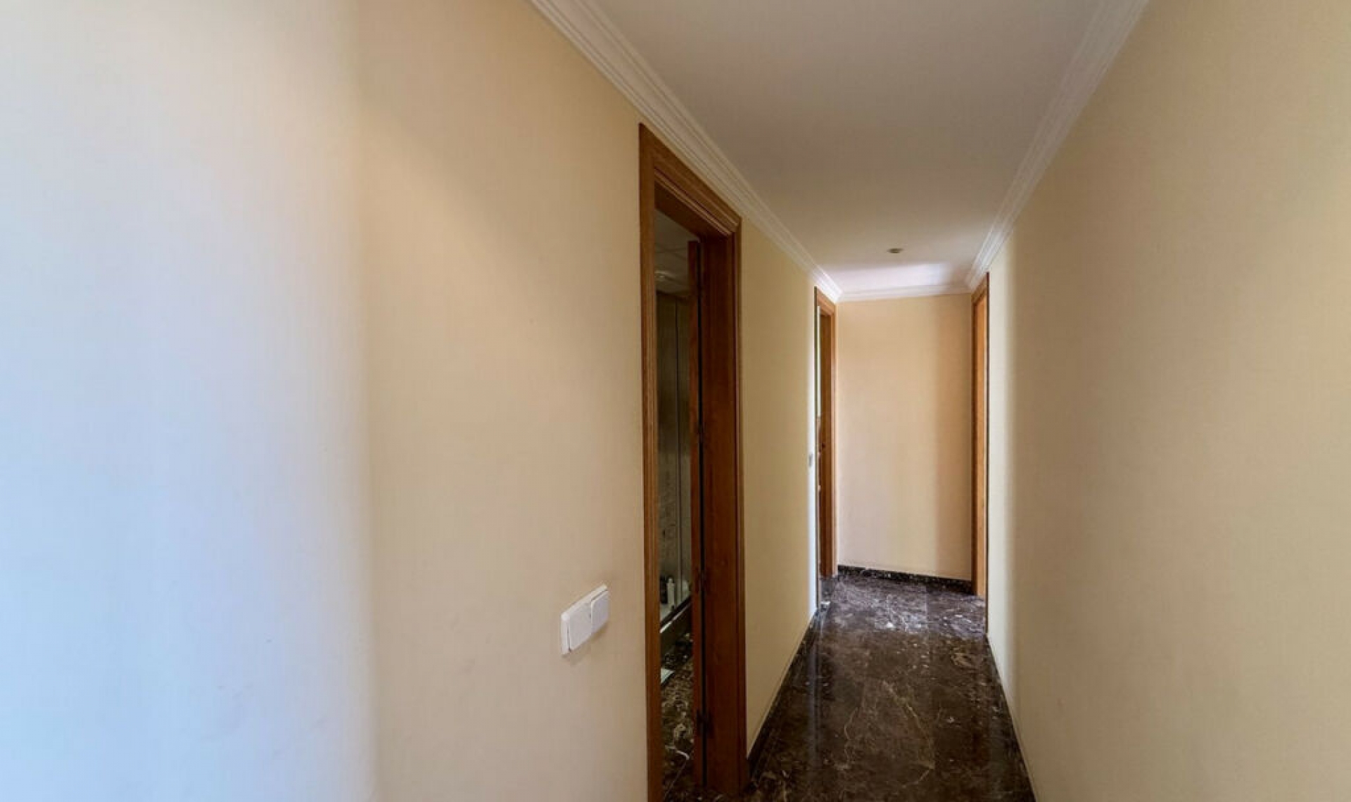 Resale - Apartment -
La Cala