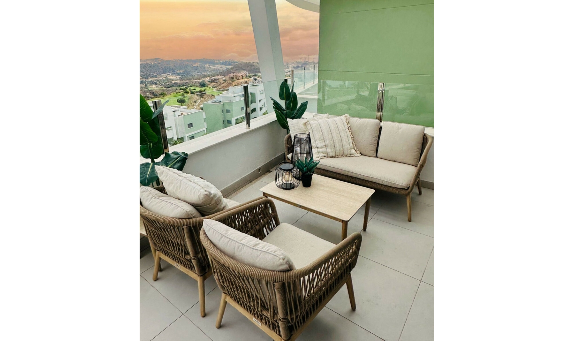 Resale - Apartment -
La Cala