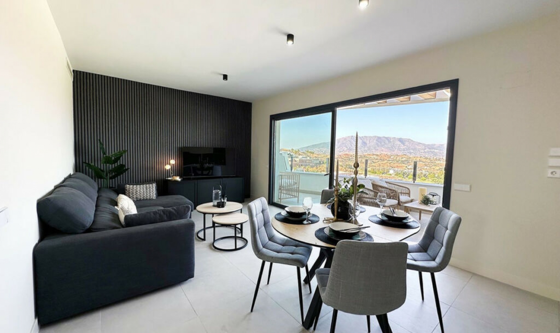 Resale - Apartment -
La Cala