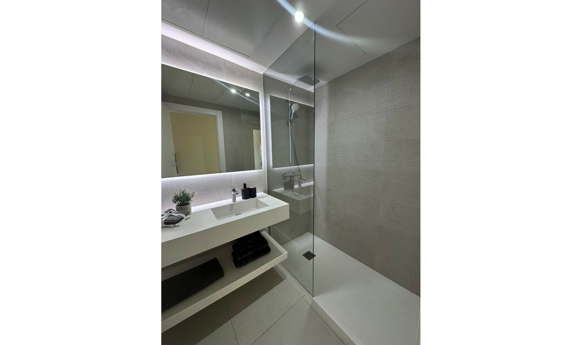 Resale - Apartment -
La Cala