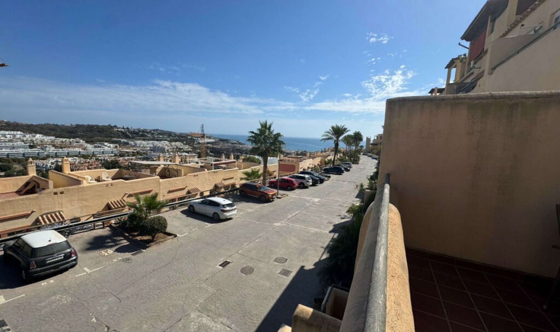 Resale - Apartment -
La Cala