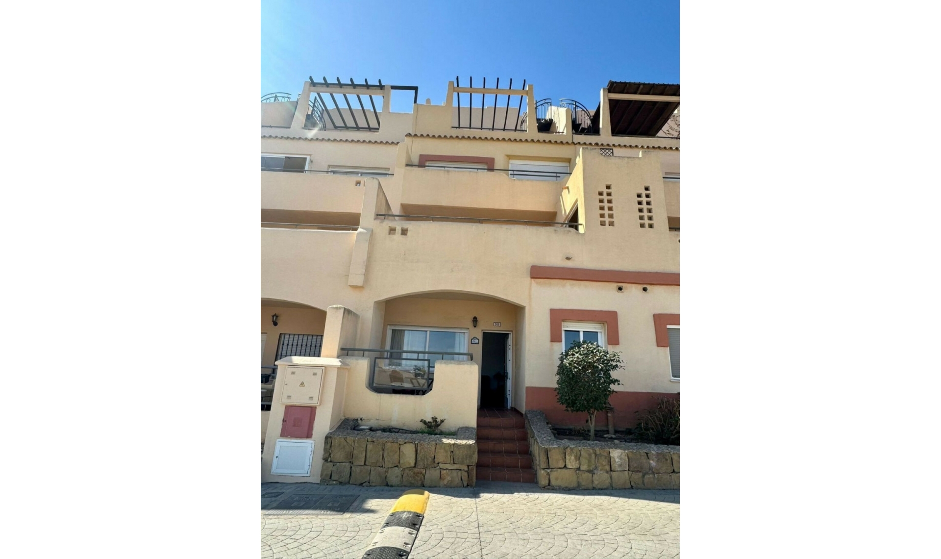 Resale - Apartment -
La Cala