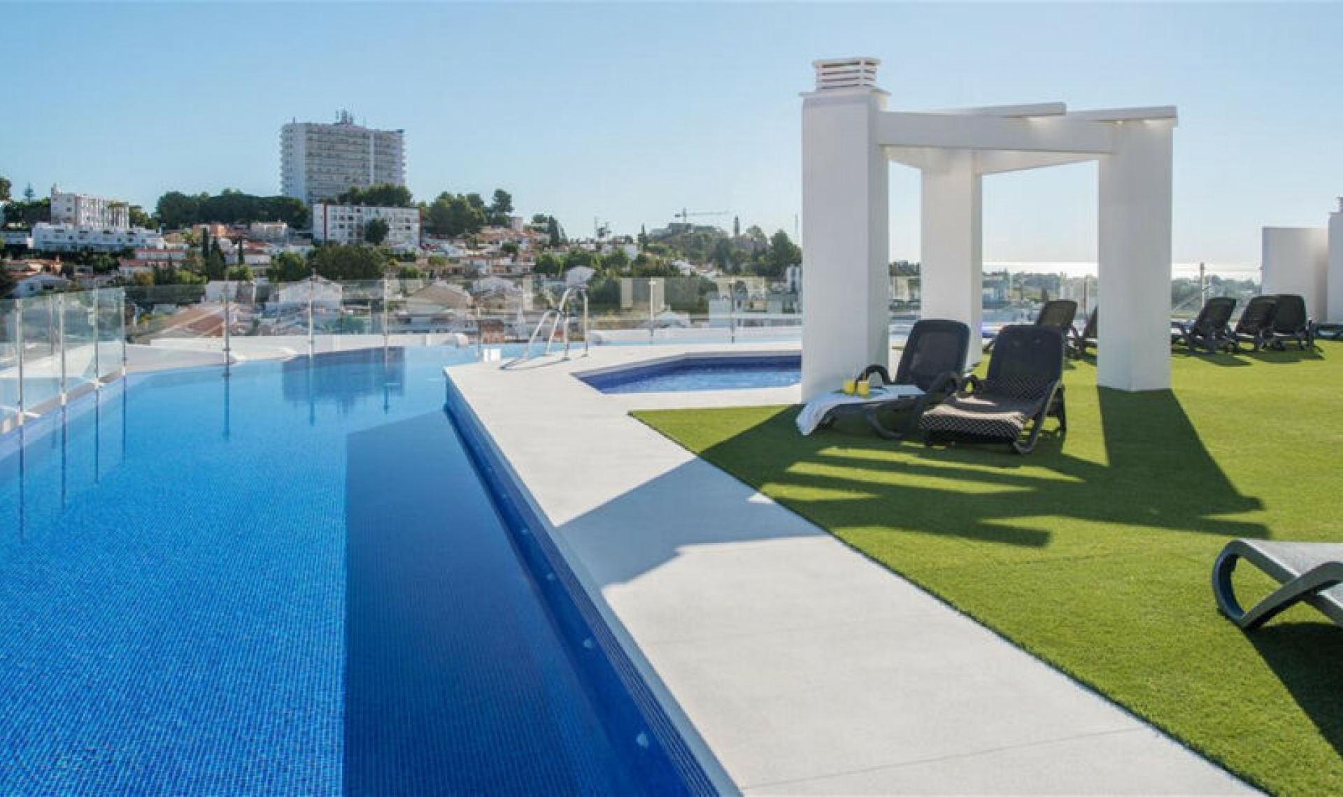 Resale - Apartment -
La Campana