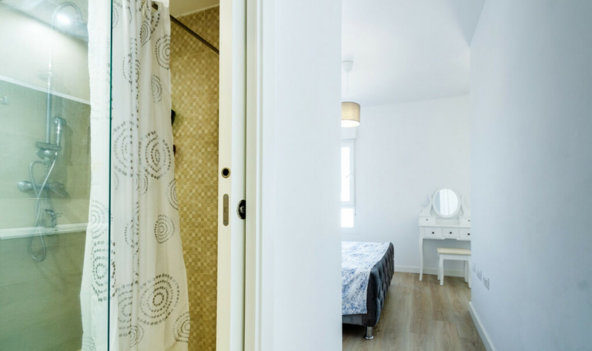 Resale - Apartment -
La Campana