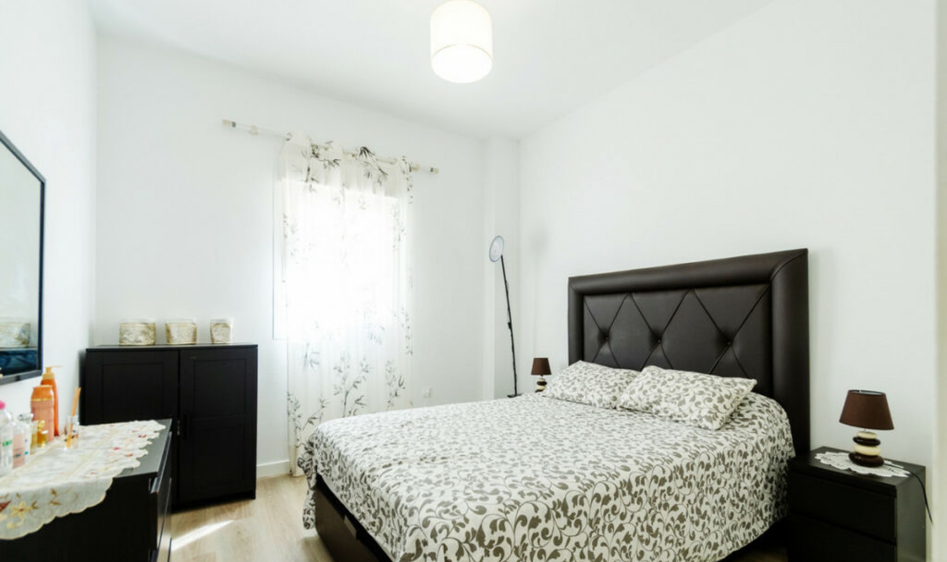 Resale - Apartment -
La Campana