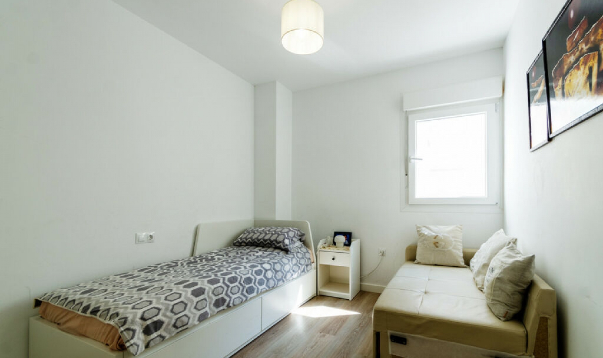 Resale - Apartment -
La Campana