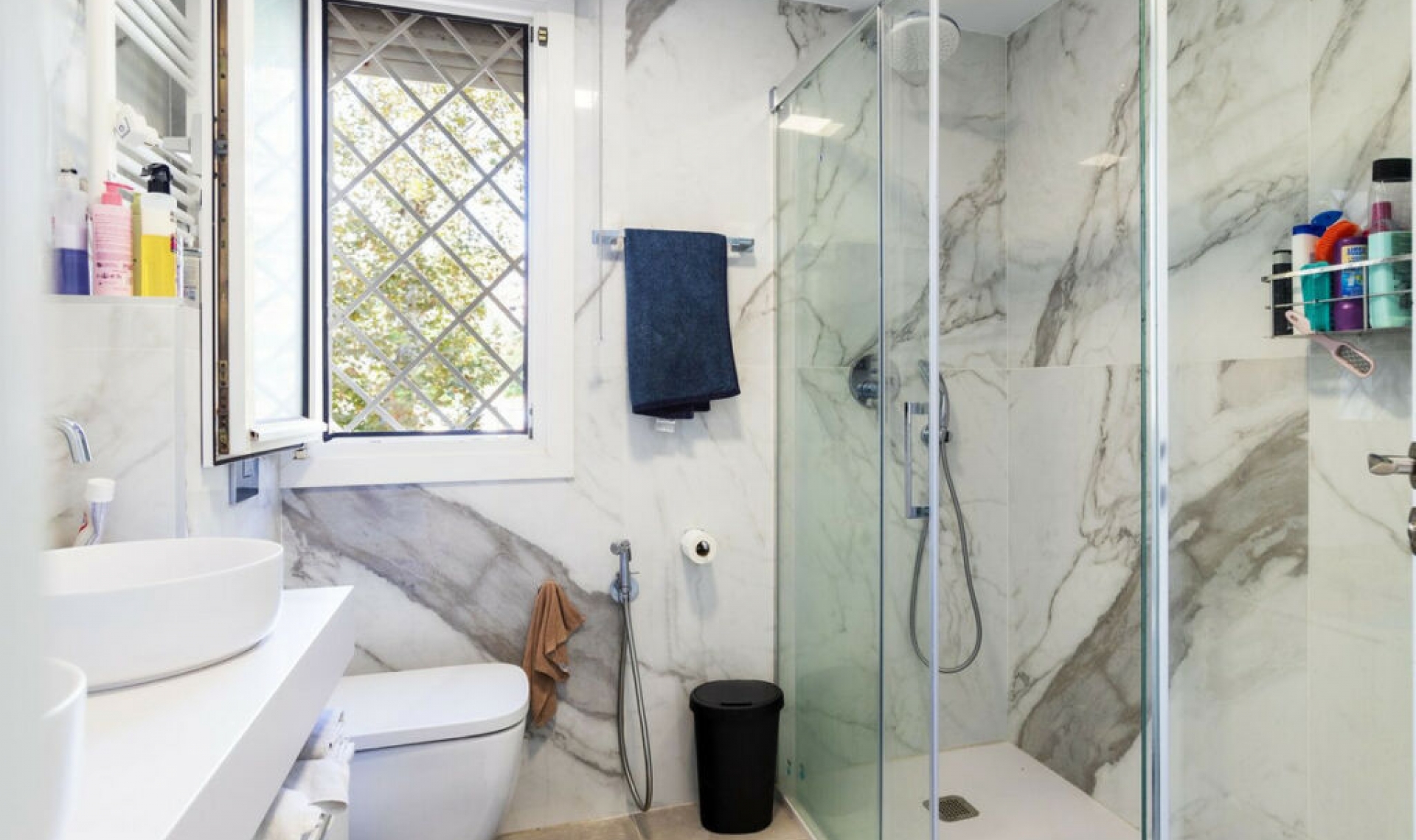Resale - Apartment -
La Carihuela