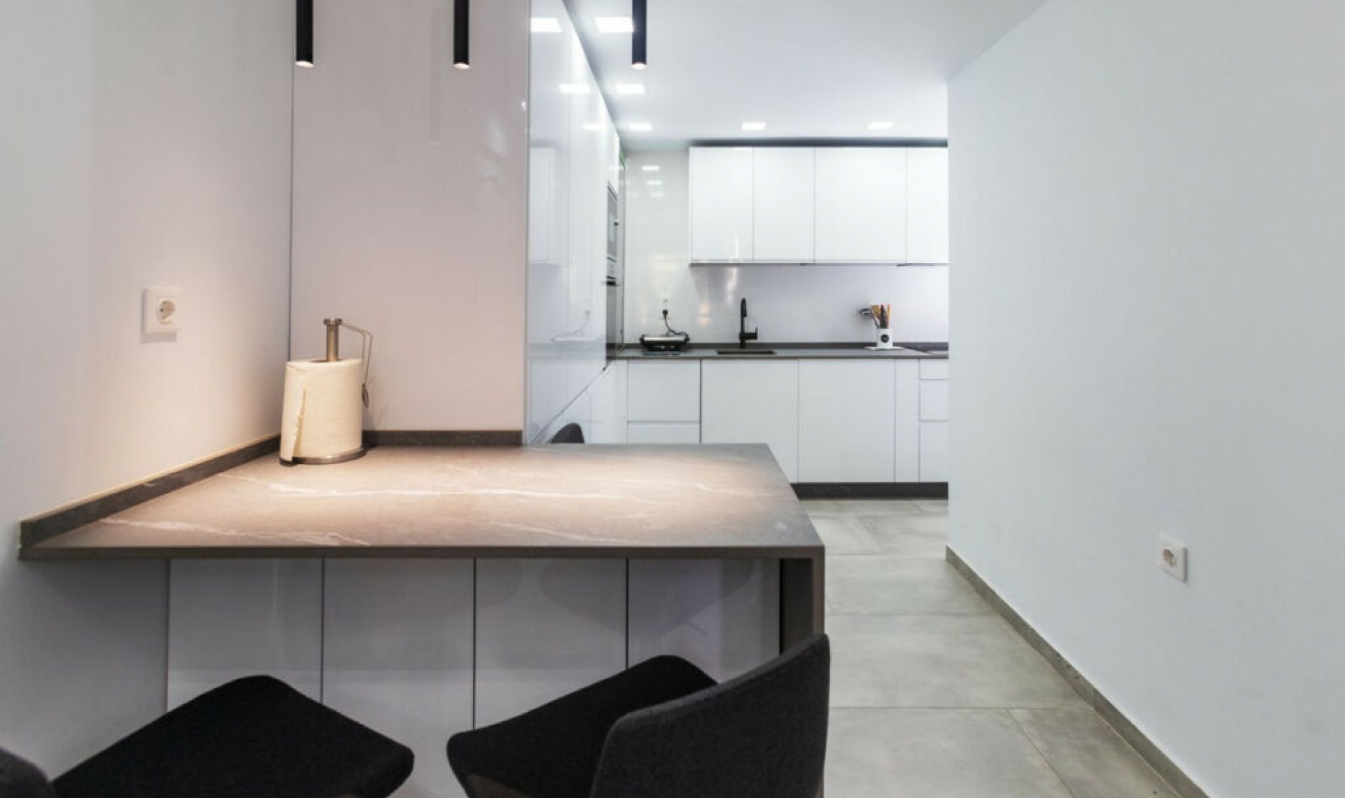 Resale - Apartment -
La Carihuela