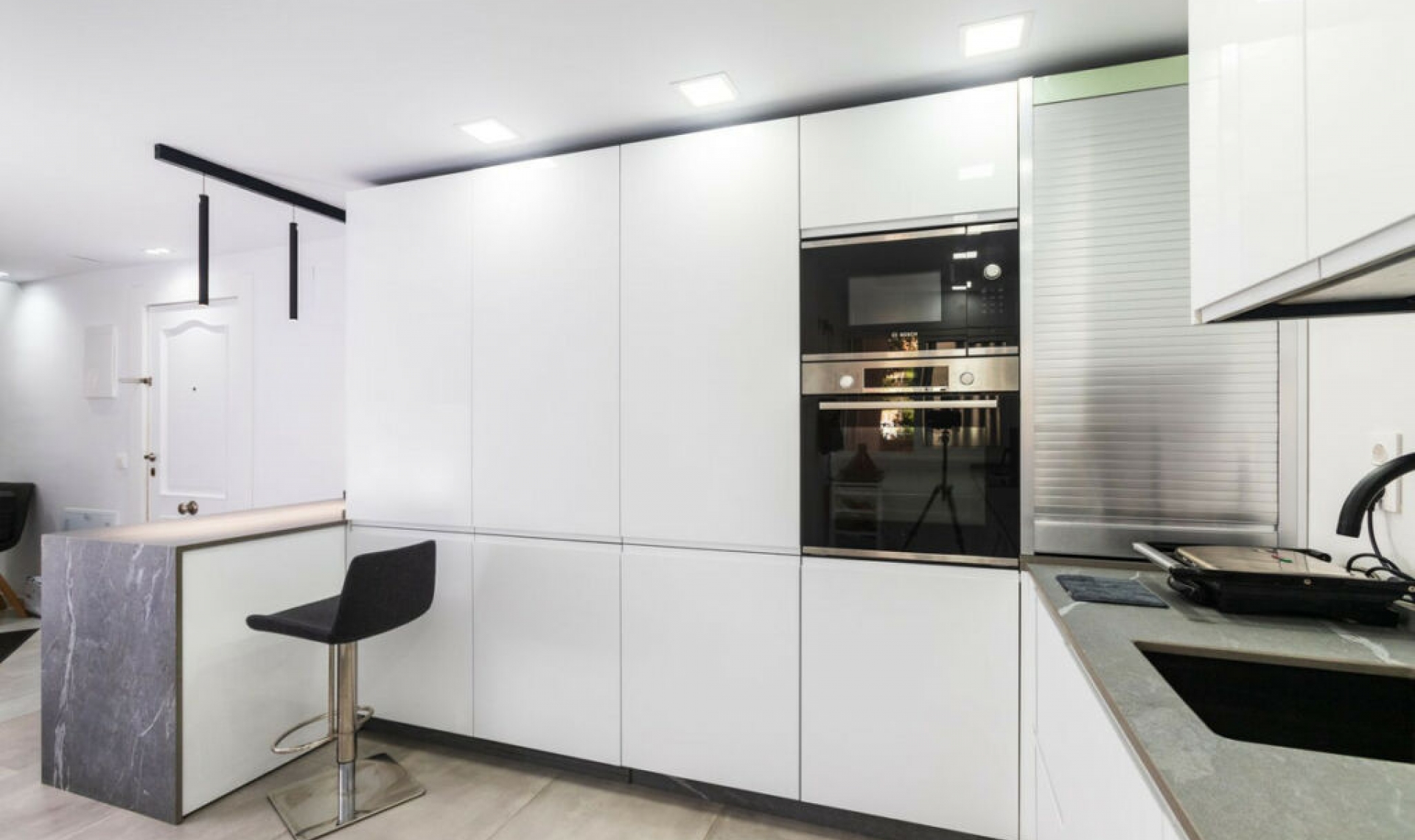 Resale - Apartment -
La Carihuela
