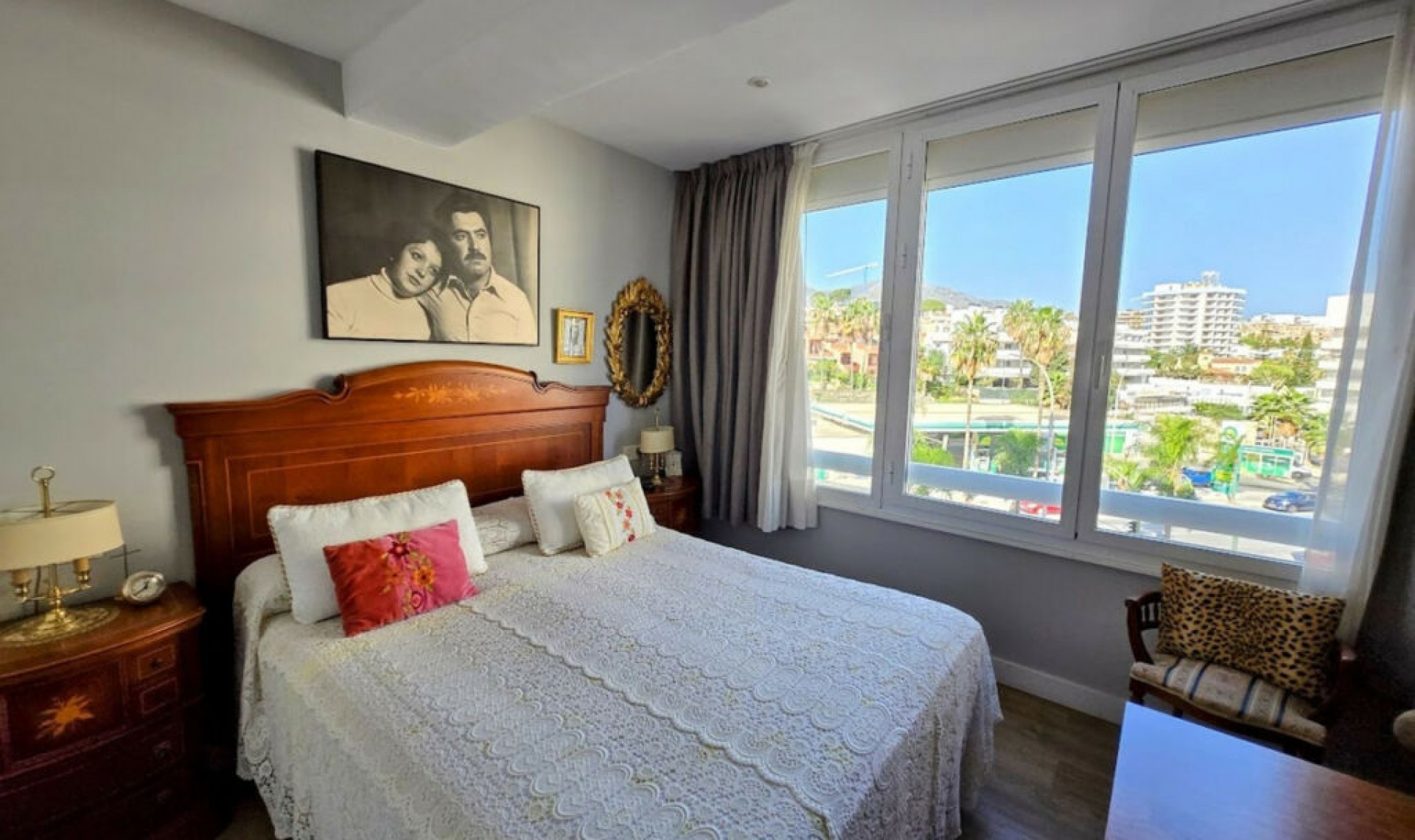 Resale - Apartment -
La Carihuela