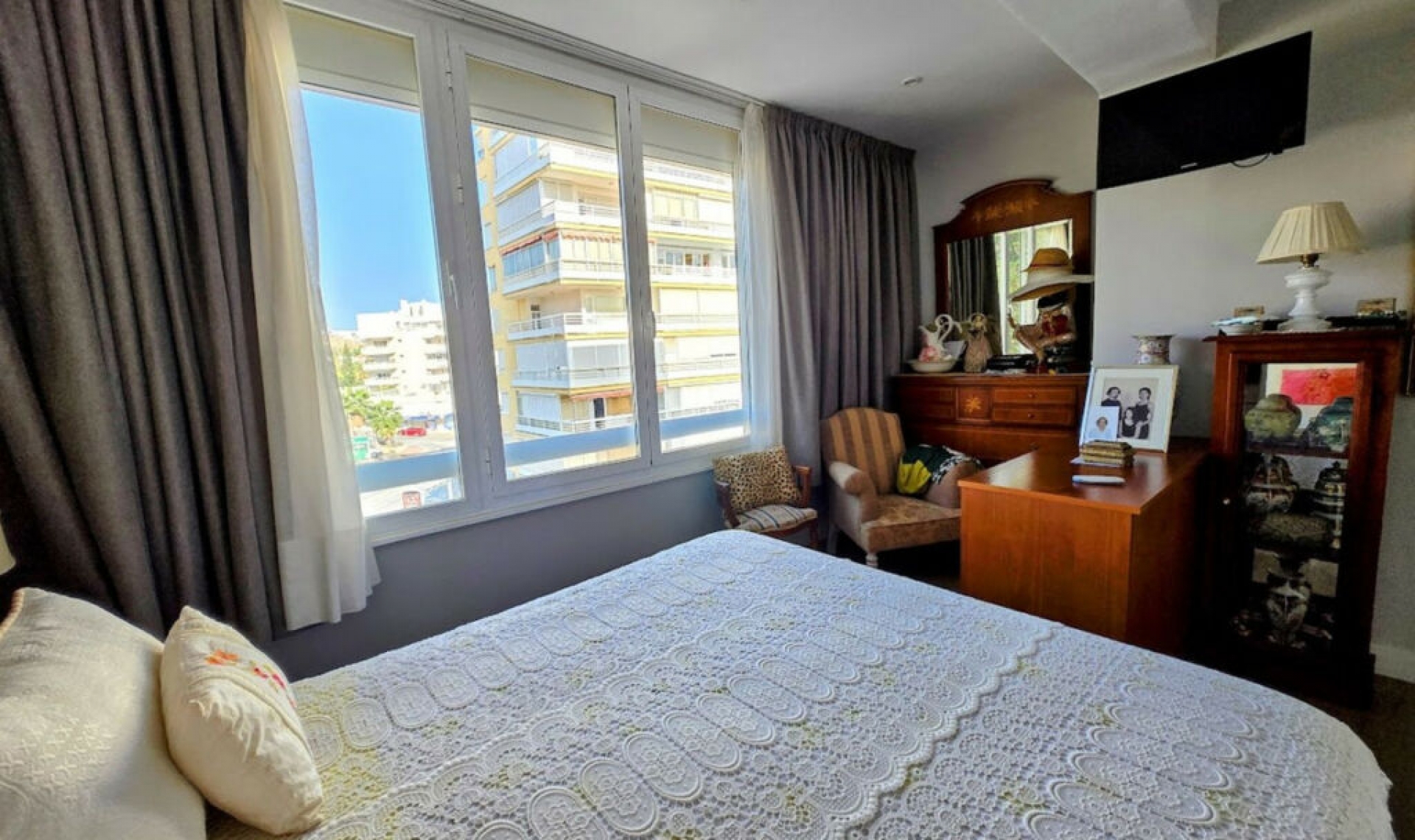 Resale - Apartment -
La Carihuela