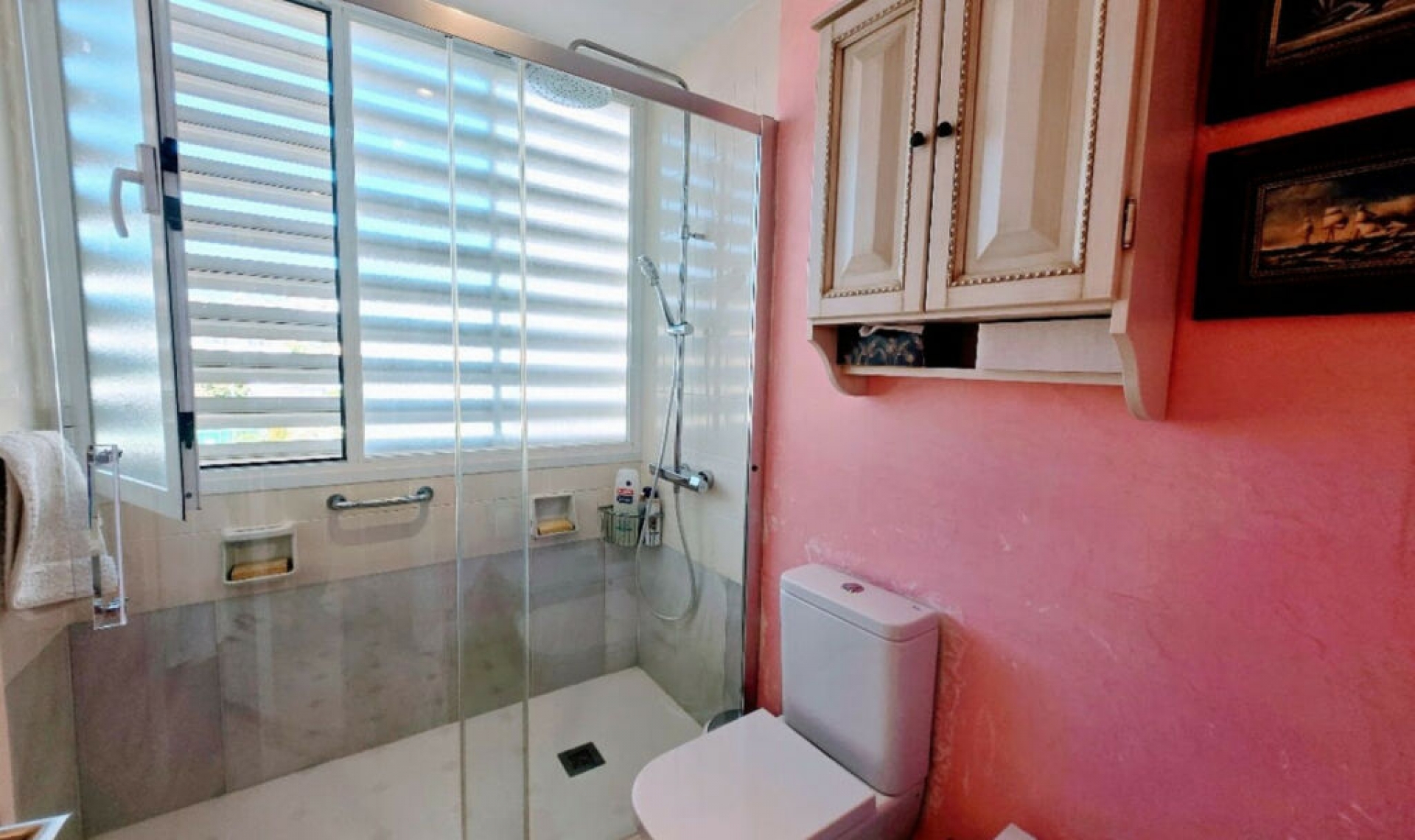 Resale - Apartment -
La Carihuela