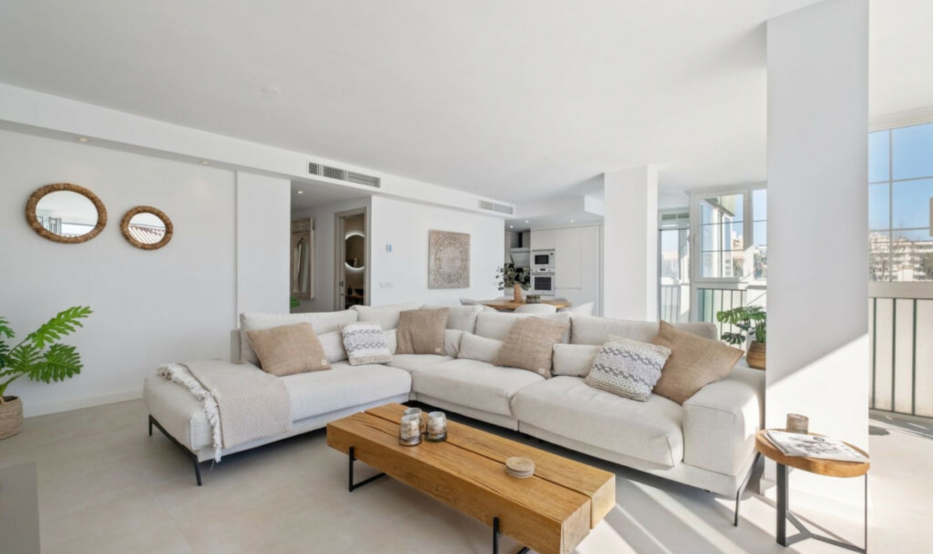 Resale - Apartment -
La Carihuela
