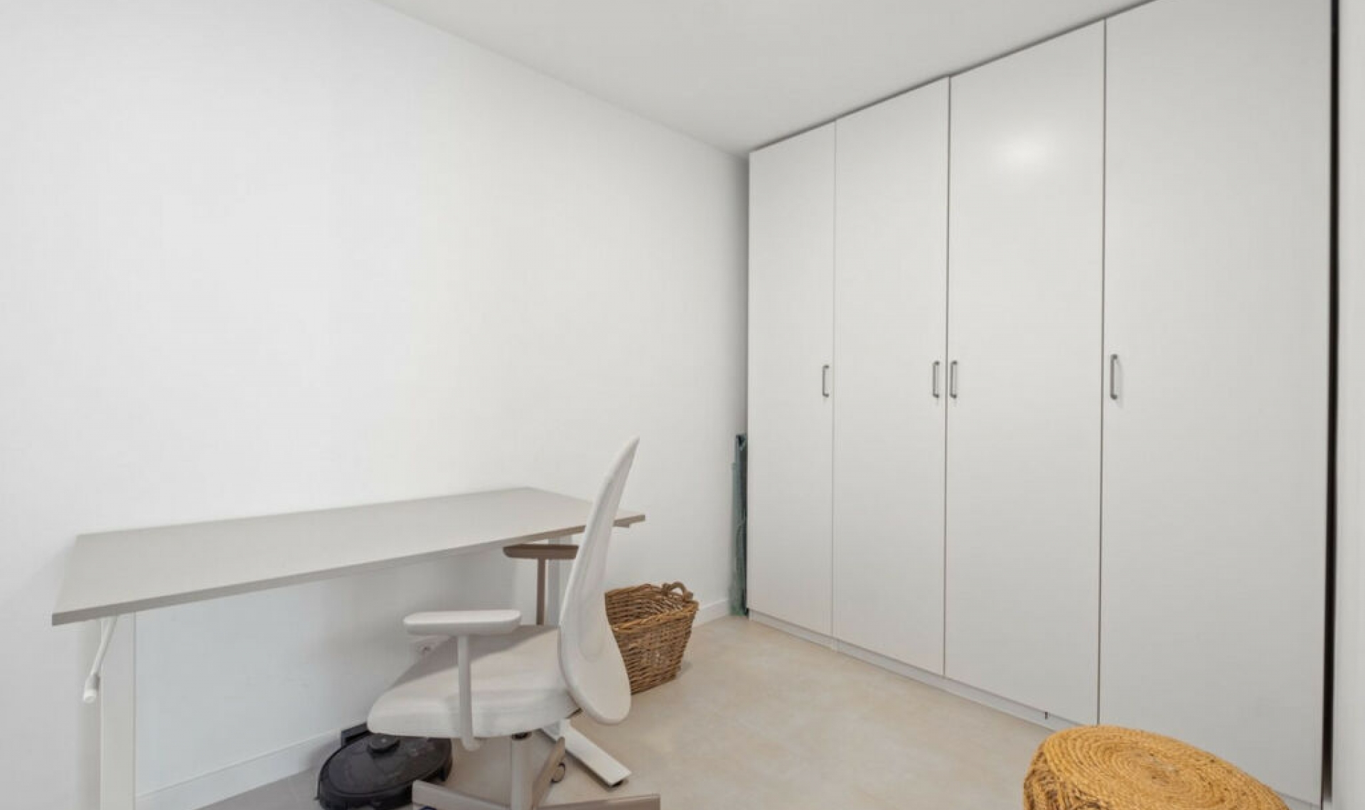 Resale - Apartment -
La Carihuela
