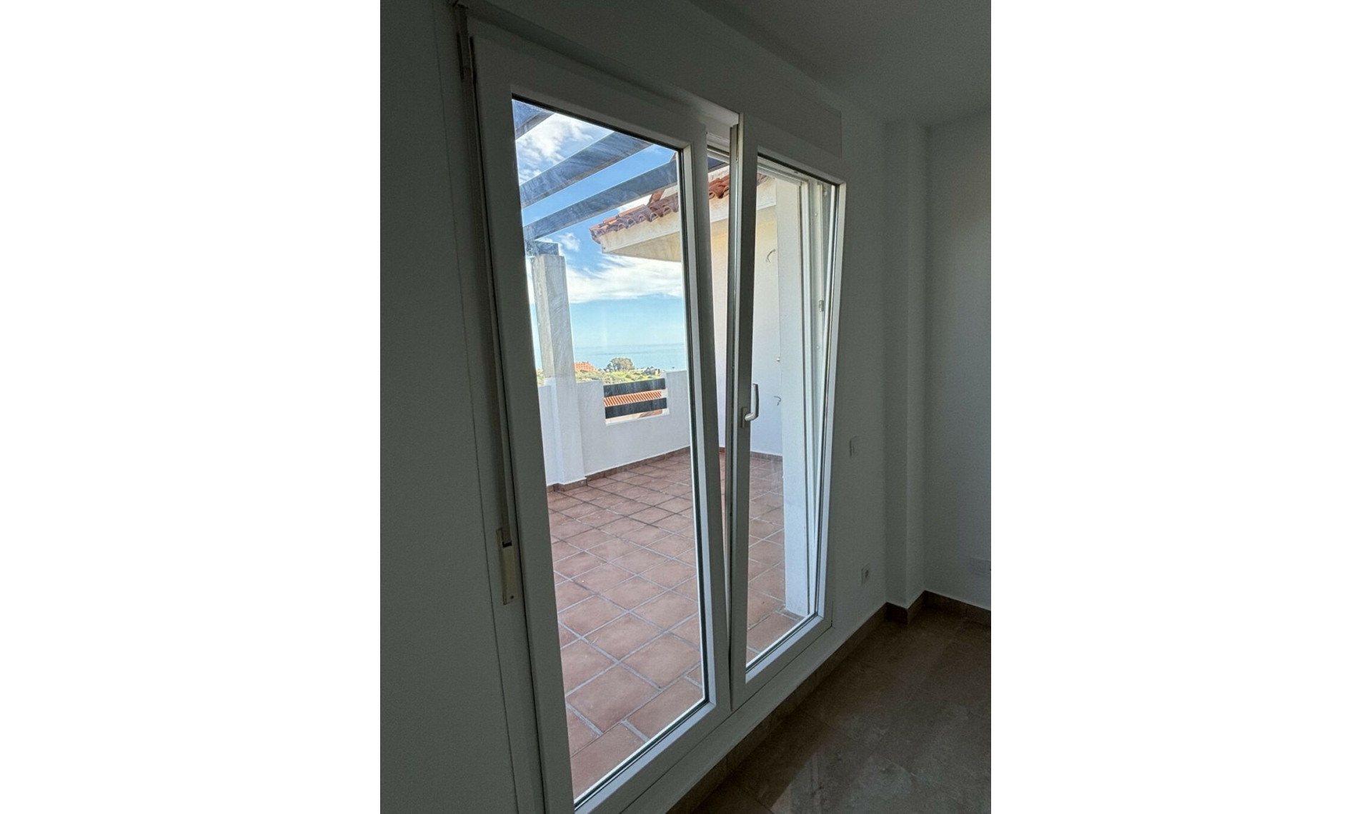 Resale - Apartment -
La Duquesa