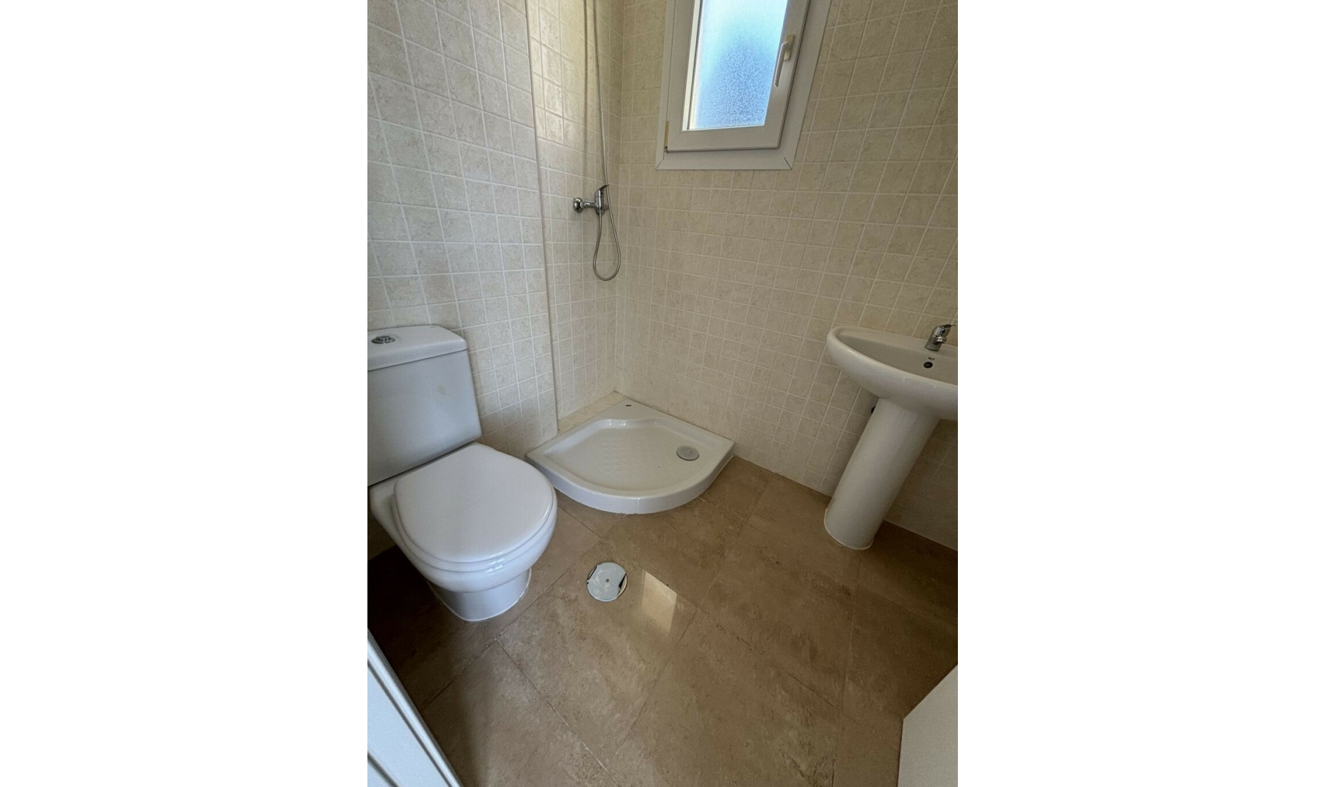 Resale - Apartment -
La Duquesa