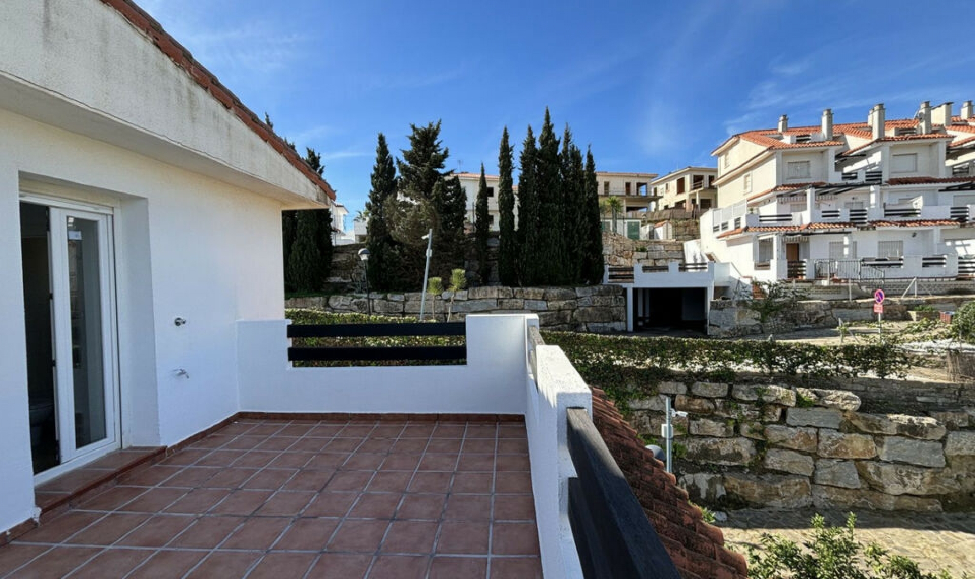 Resale - Apartment -
La Duquesa