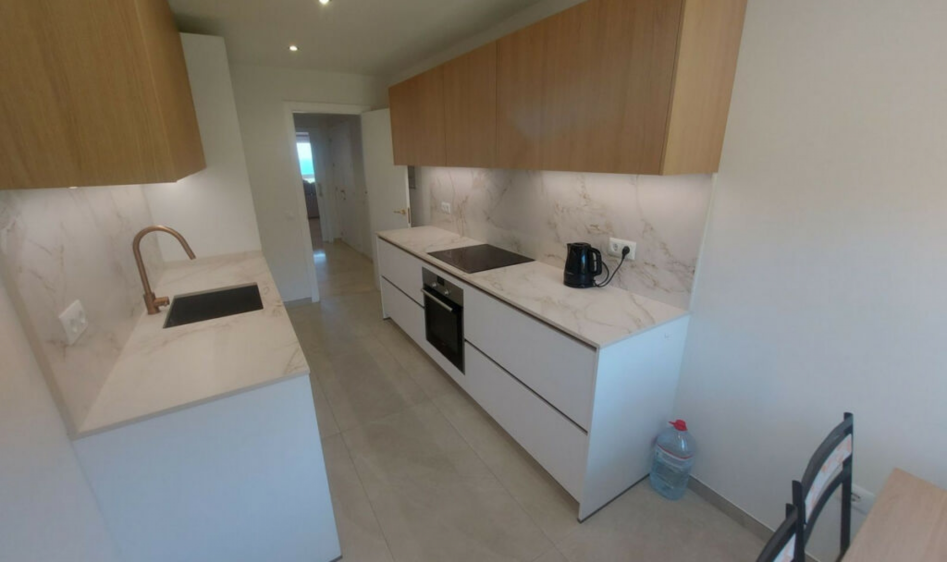 Resale - Apartment -
La Duquesa
