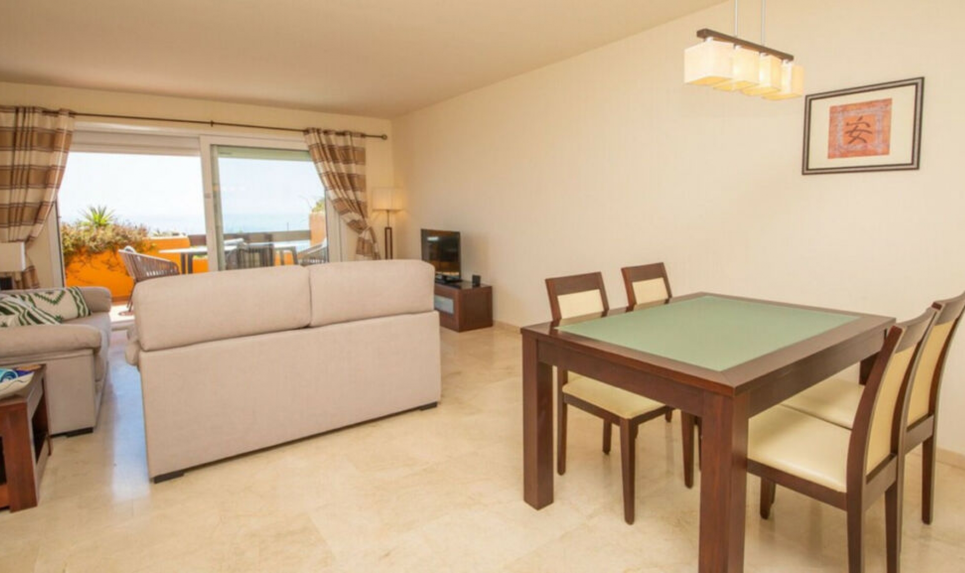 Resale - Apartment -
La Duquesa