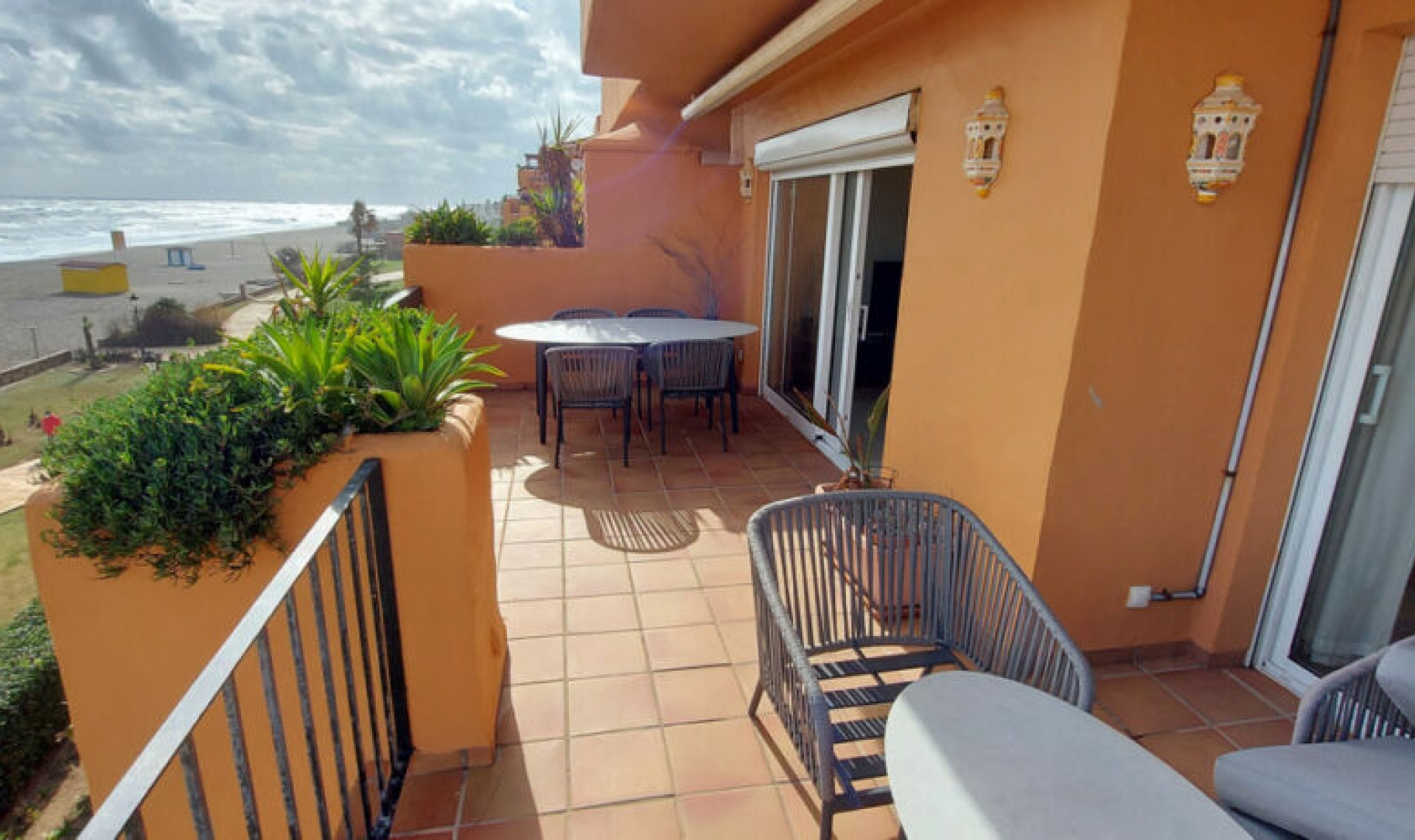 Resale - Apartment -
La Duquesa