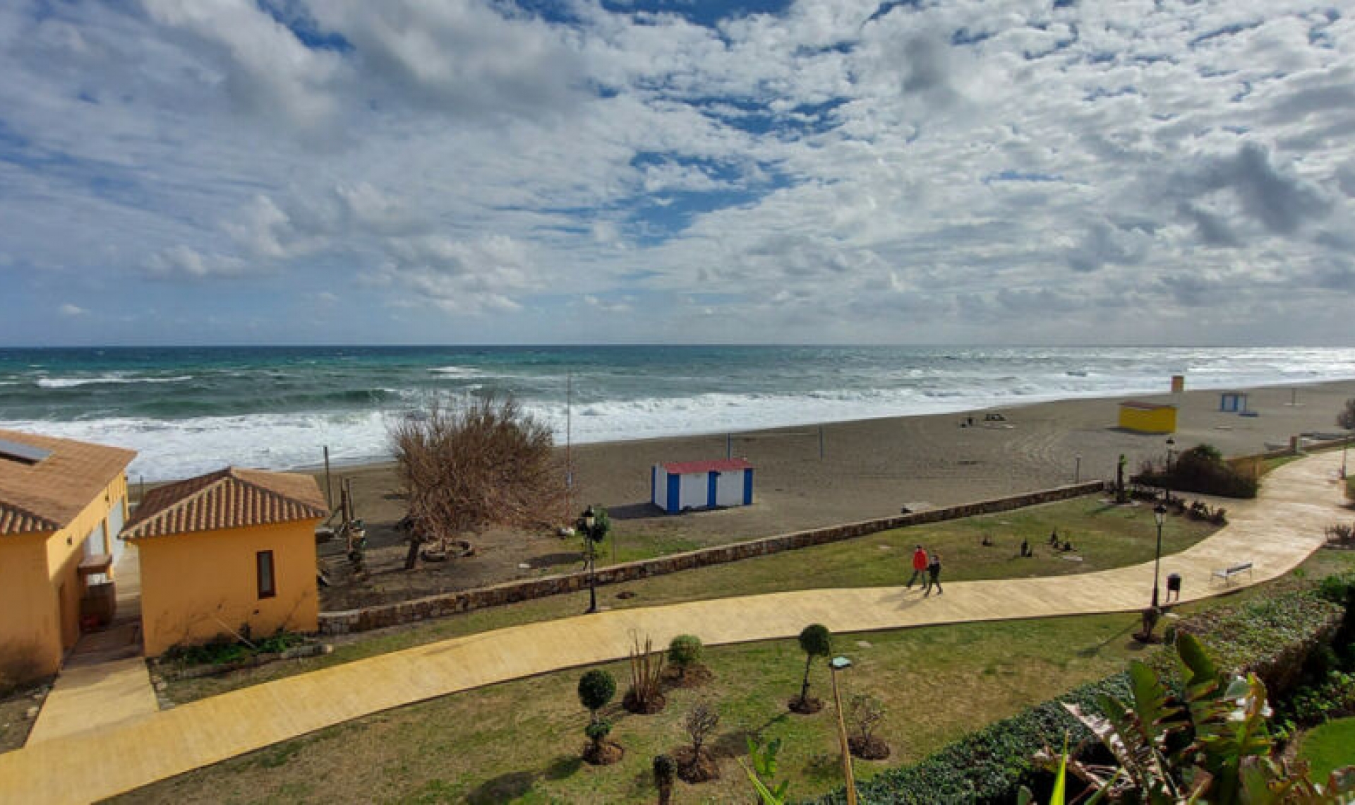 Resale - Apartment -
La Duquesa