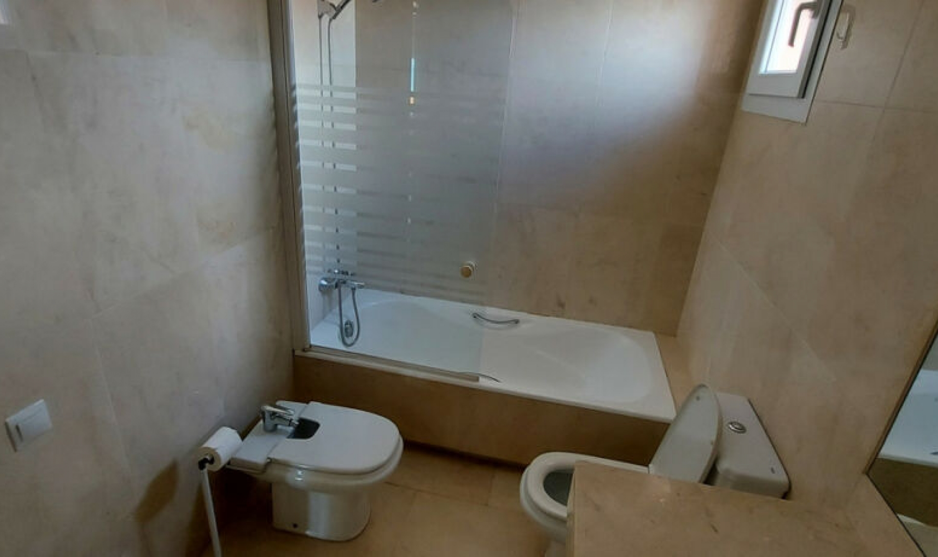 Resale - Apartment -
La Duquesa