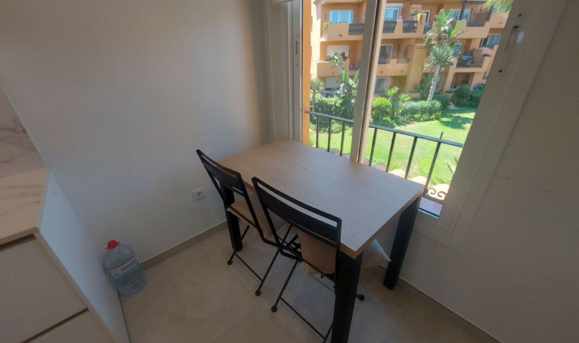 Resale - Apartment -
La Duquesa