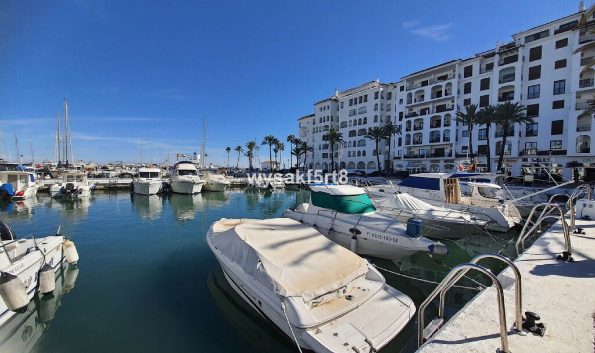 Resale - Apartment -
La Duquesa