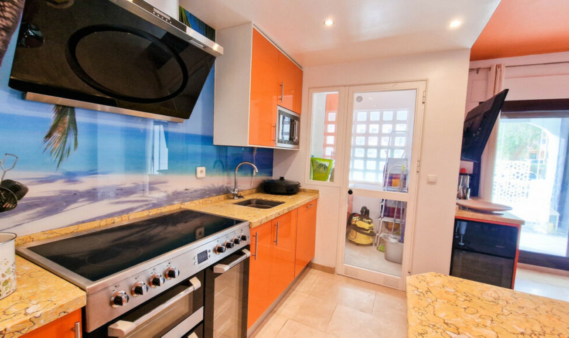 Resale - Apartment -
La Duquesa