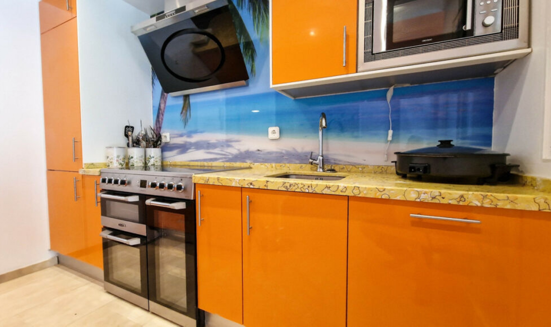 Resale - Apartment -
La Duquesa