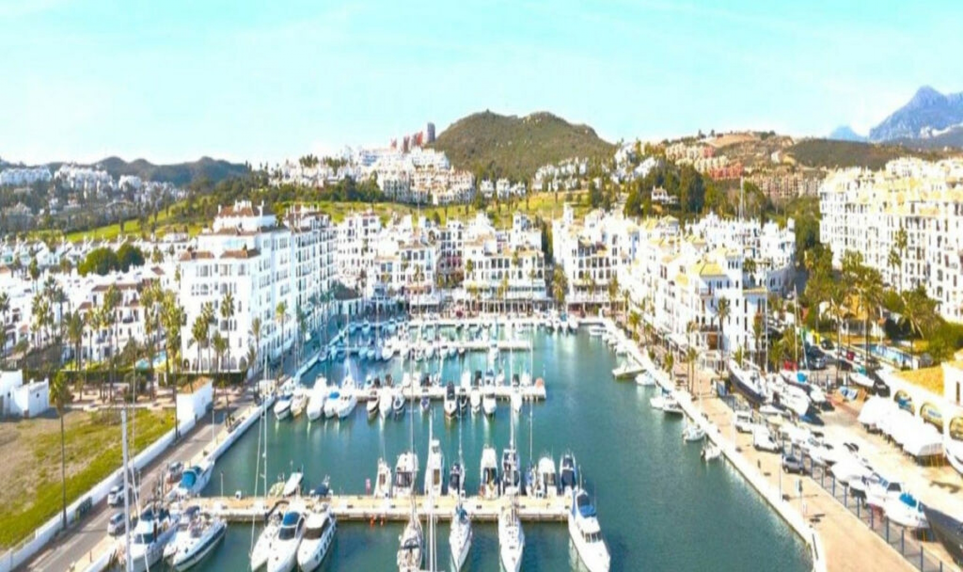 Resale - Apartment -
La Duquesa