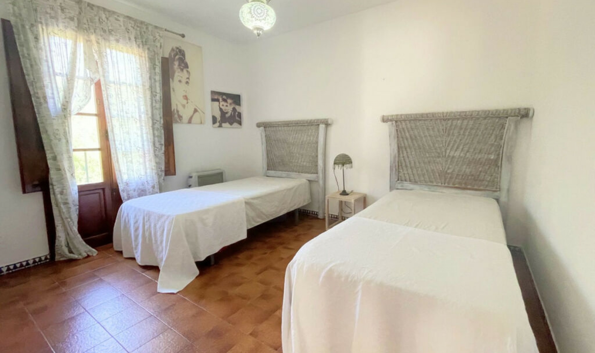 Resale - Apartment -
La Duquesa