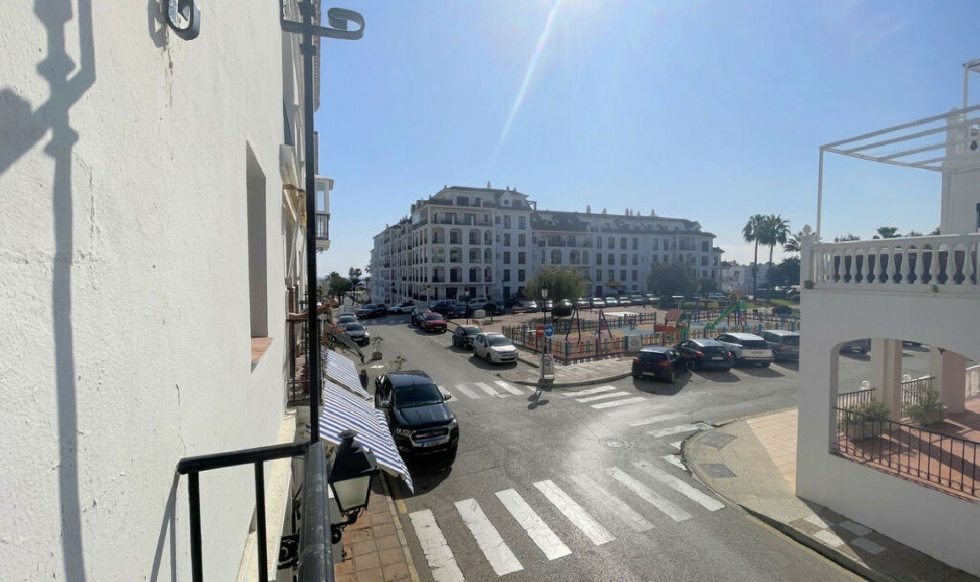 Resale - Apartment -
La Duquesa