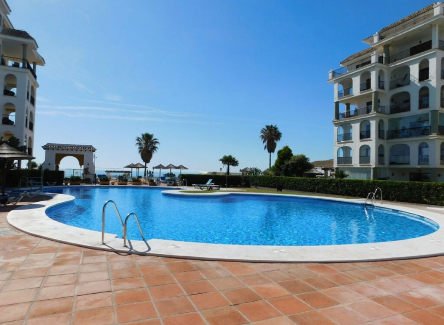 Resale - Apartment -
La Duquesa