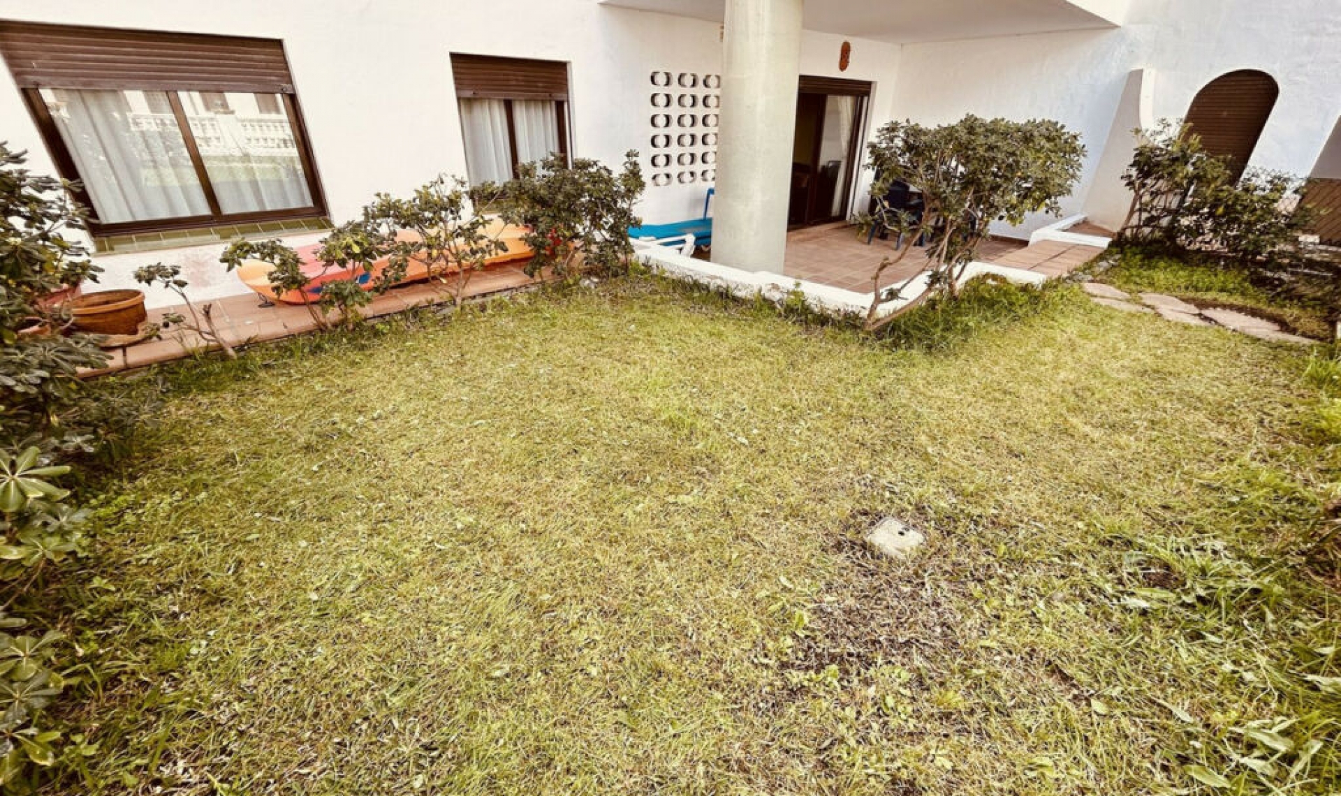 Resale - Apartment -
La Duquesa