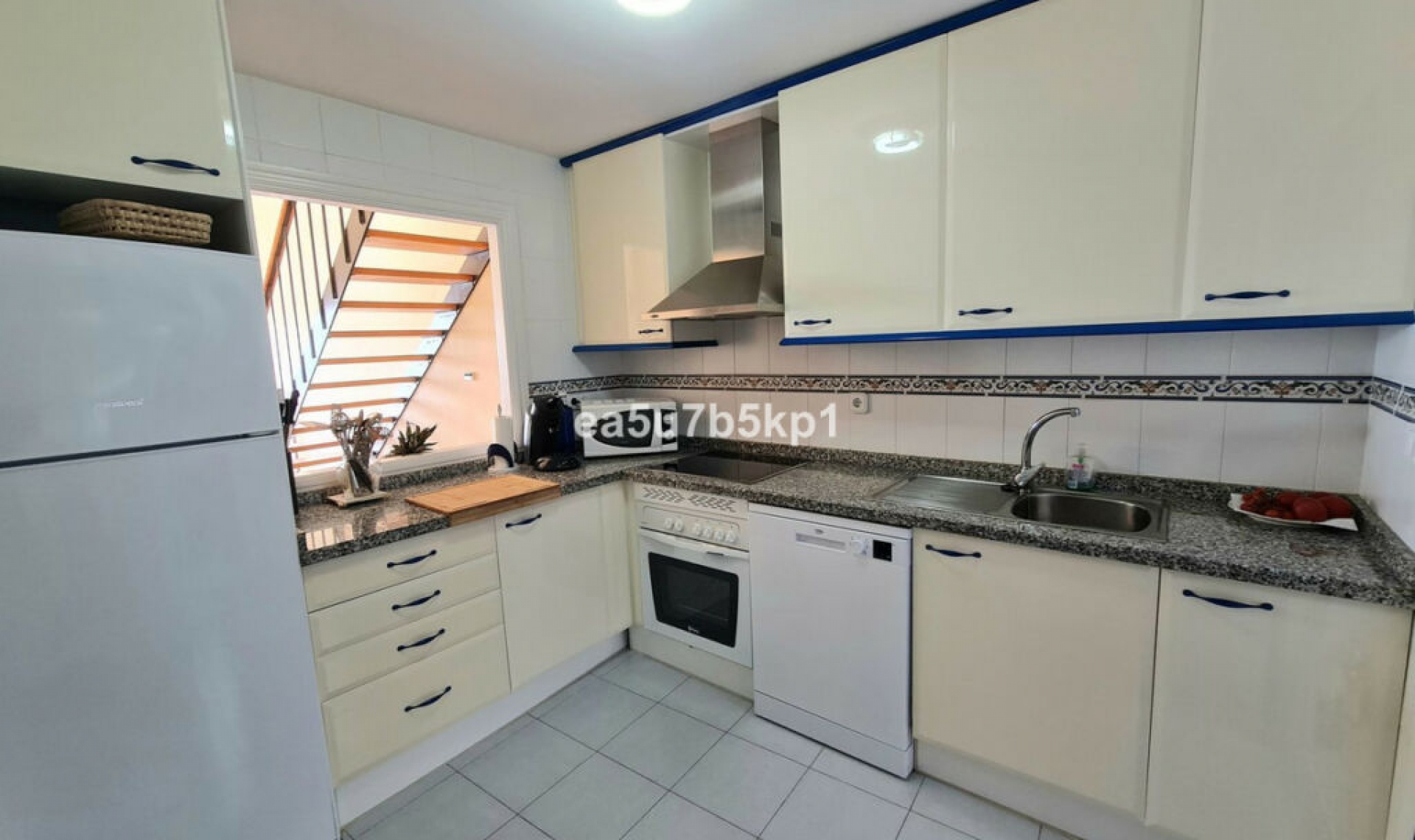 Resale - Apartment -
La Duquesa
