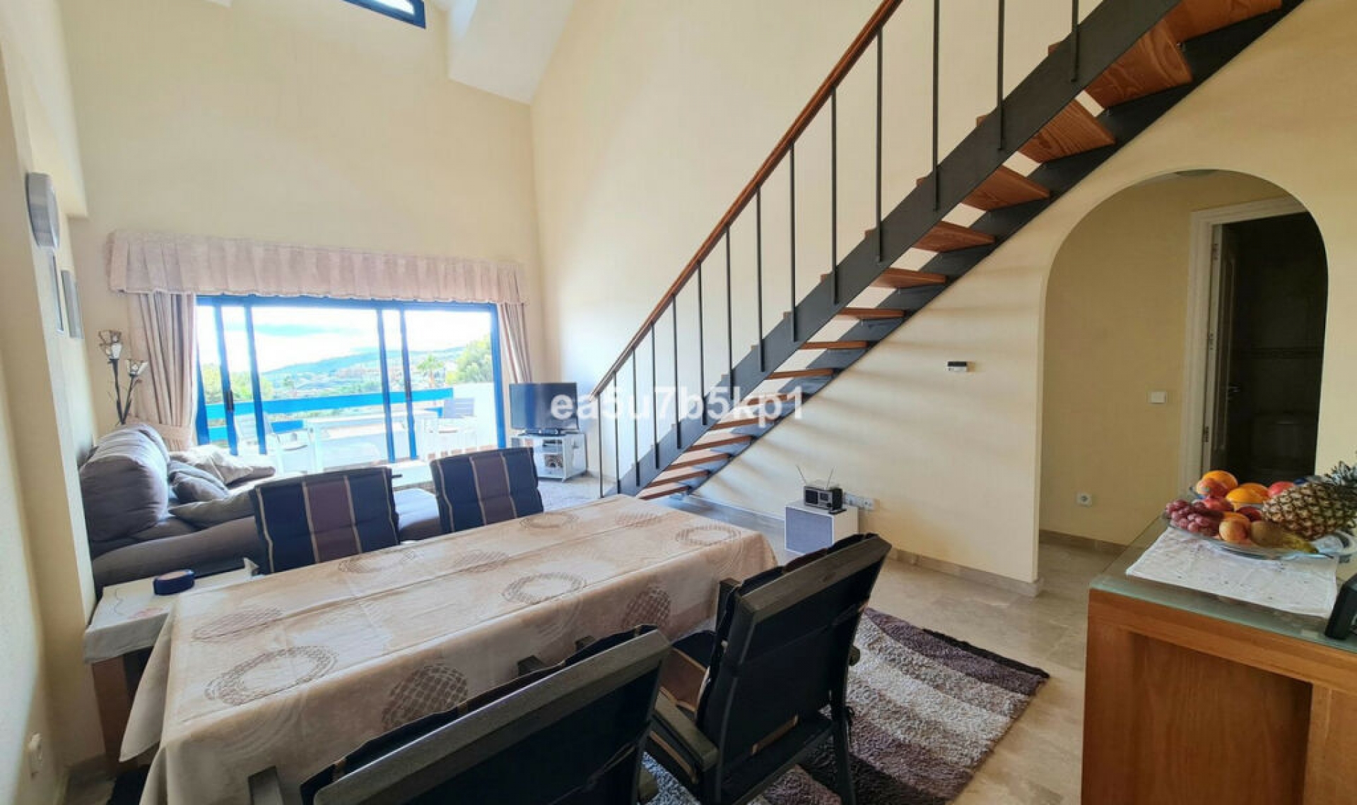 Resale - Apartment -
La Duquesa