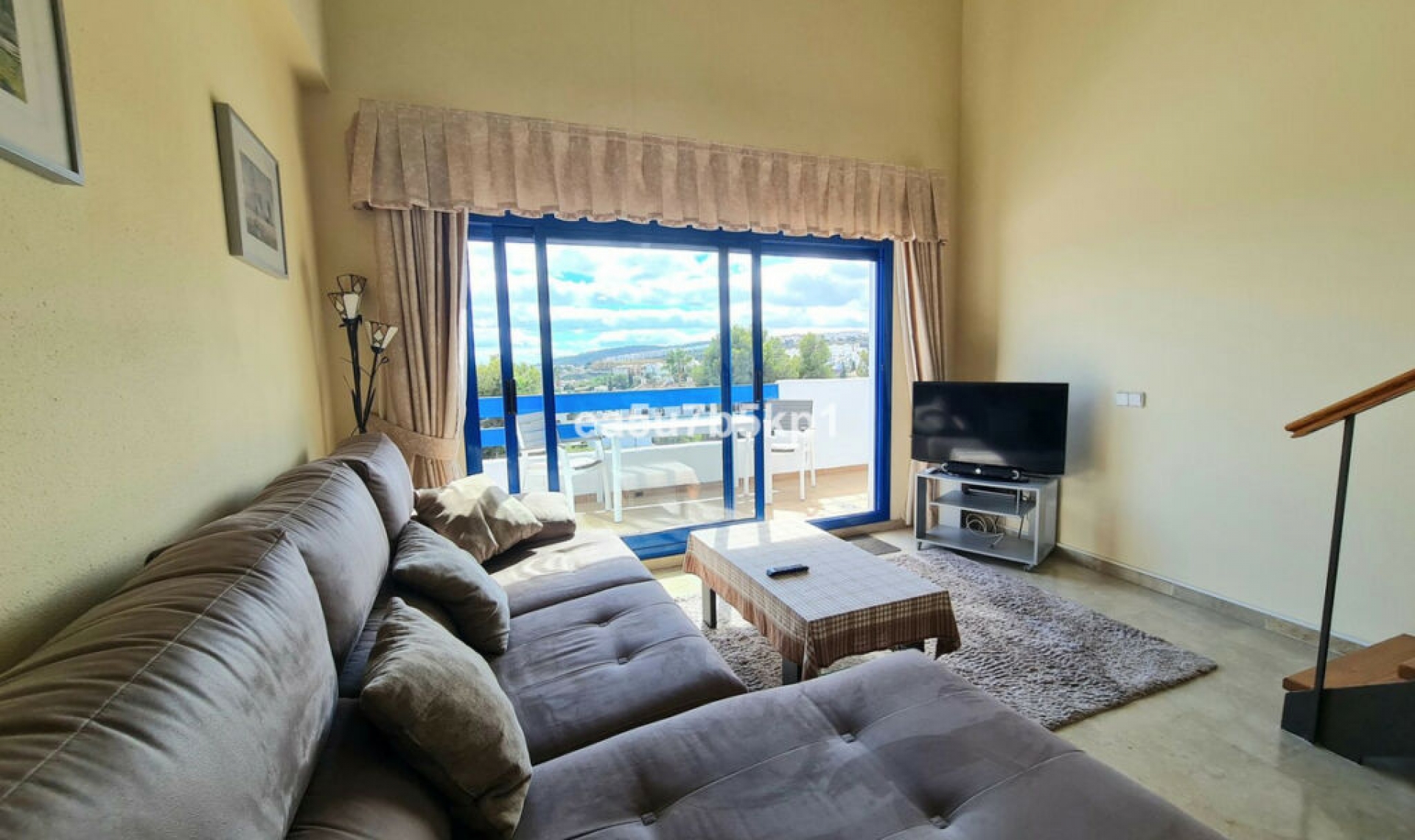 Resale - Apartment -
La Duquesa