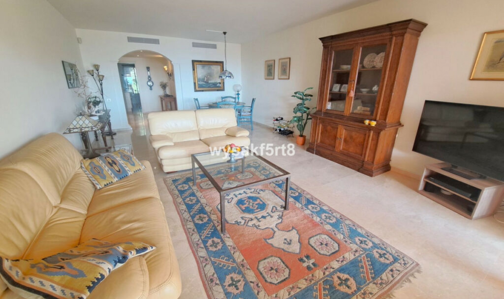 Resale - Apartment -
La Duquesa