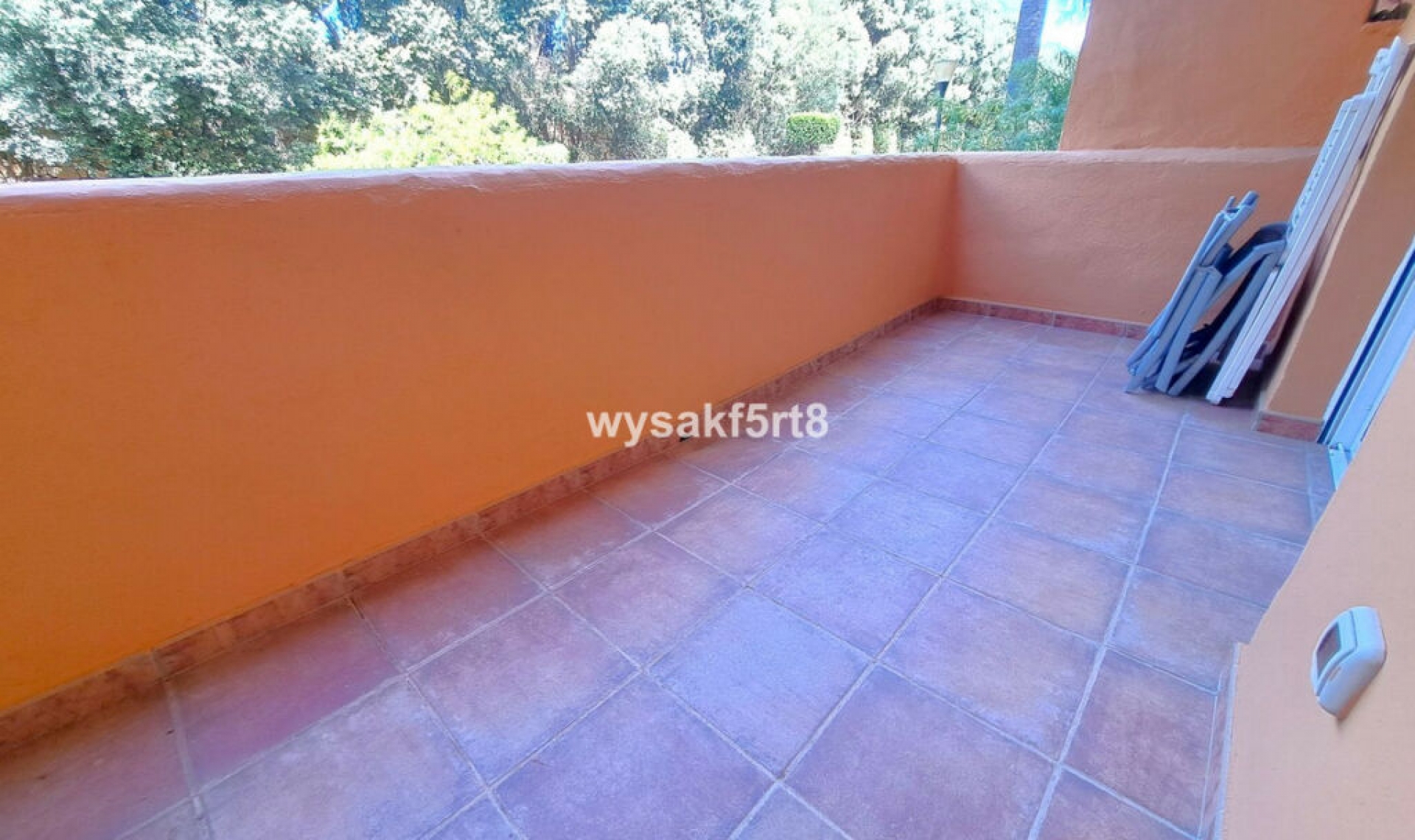 Resale - Apartment -
La Duquesa