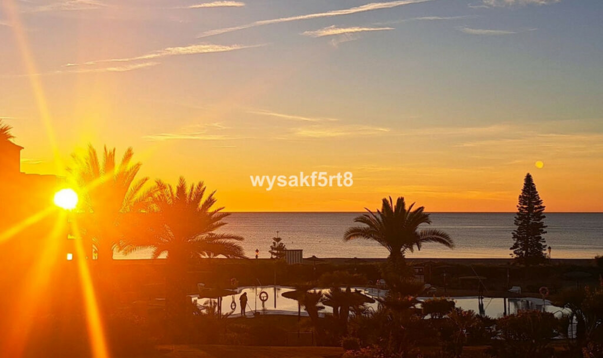 Resale - Apartment -
La Duquesa